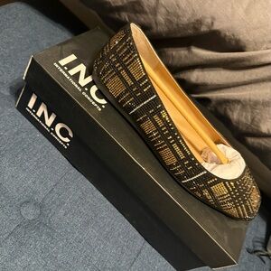 INC International Concepts Women's Black and Gold Flats